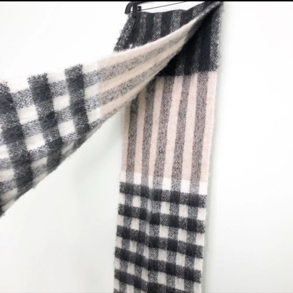 NWT Topshop Heavy Brush Buffalo Check Fringe Winter Scarf